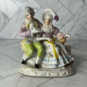 Vintage porcelain Man Woman figurine Made in Japan